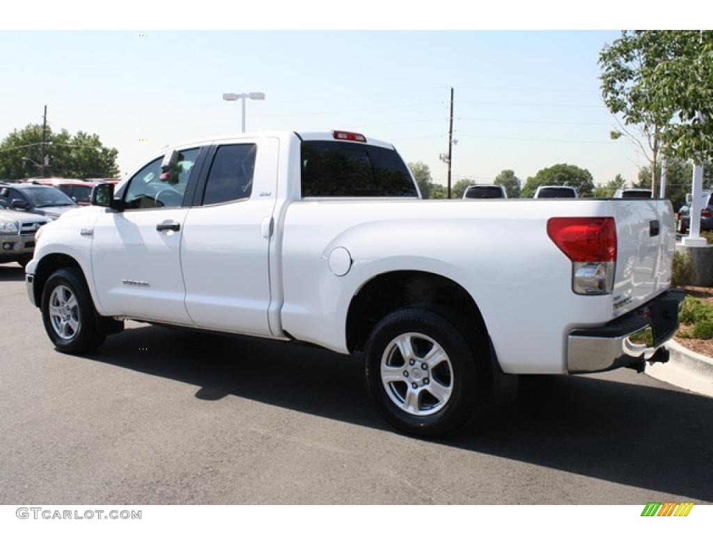 2008 Tundra SR5 Double Cab 4x4 - Super White / Graphite Gray photo #4