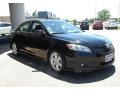 Black - Camry SE Photo No. 3
