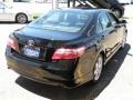 Black - Camry SE Photo No. 6
