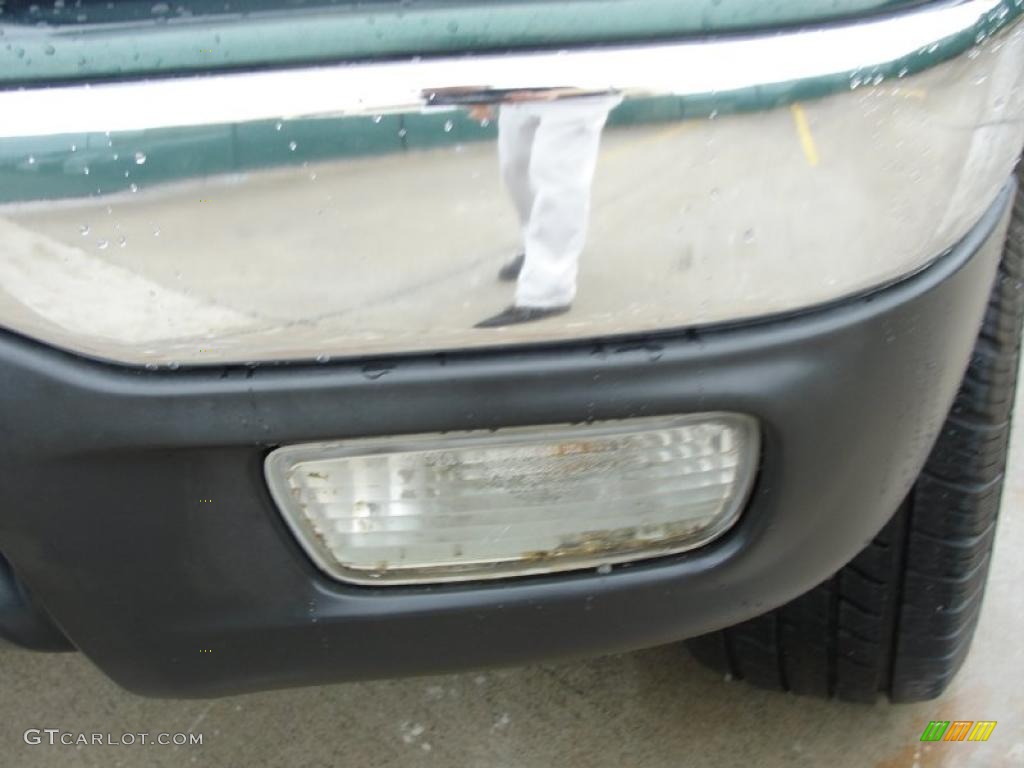 2001 Tacoma V6 Xtracab 4x4 - Imperial Jade Green Mica / Oak Beige photo #11