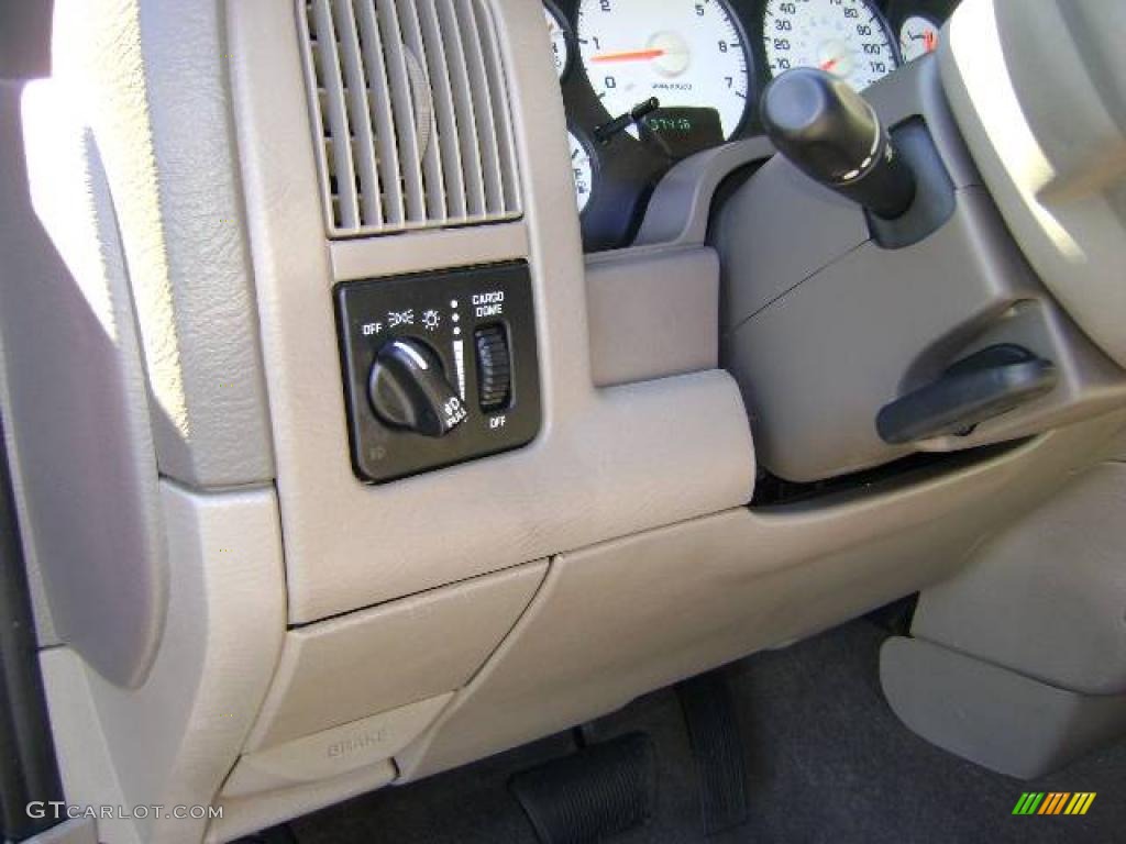 2005 Ram 1500 SLT Quad Cab - Flame Red / Taupe photo #28