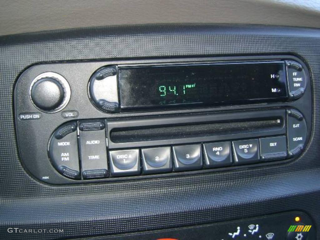 2005 Ram 1500 SLT Quad Cab - Flame Red / Taupe photo #33