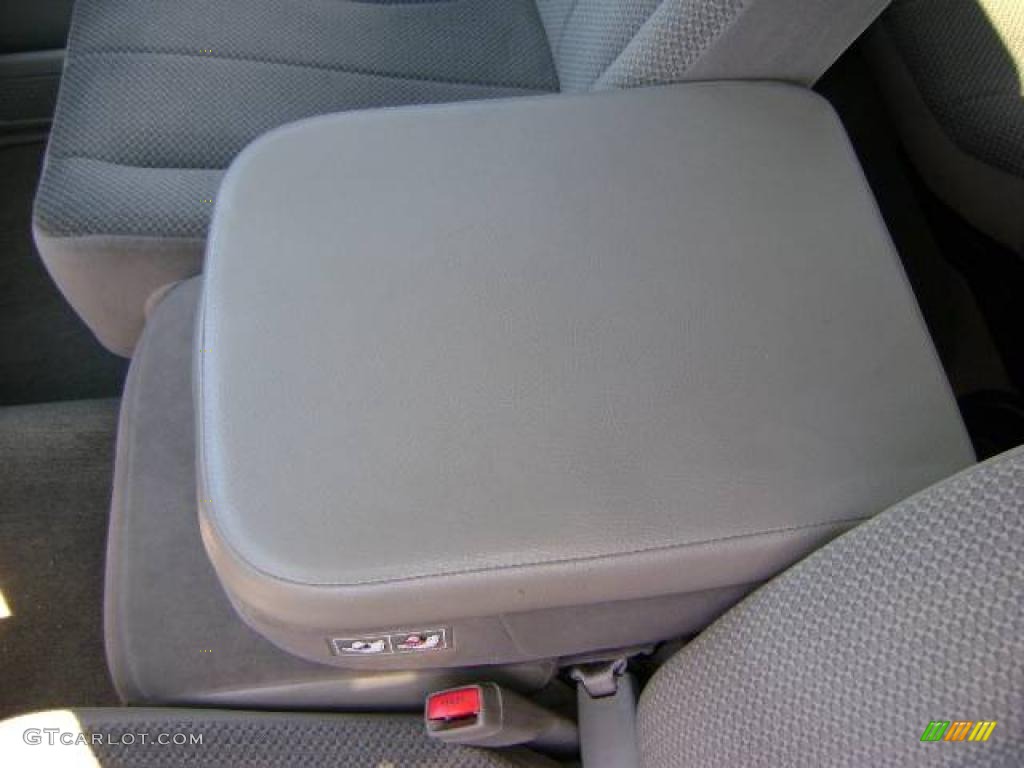 2005 Ram 1500 SLT Quad Cab - Flame Red / Taupe photo #37