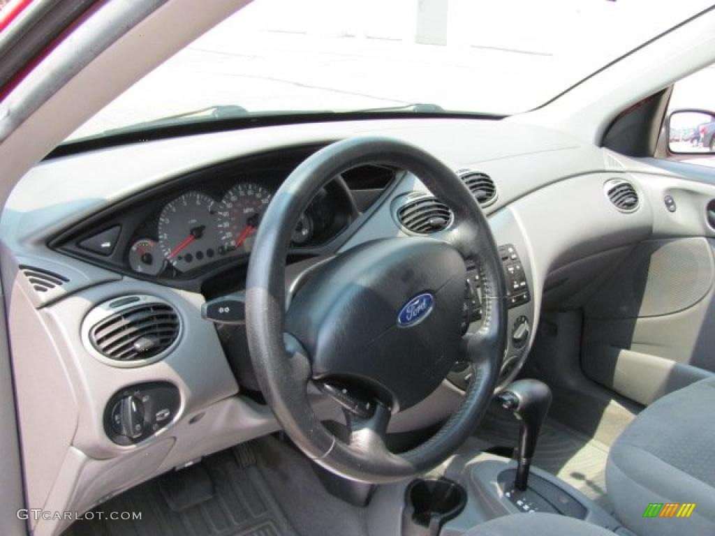 2003 Focus ZTS Sedan - Infra-Red / Medium Graphite photo #12