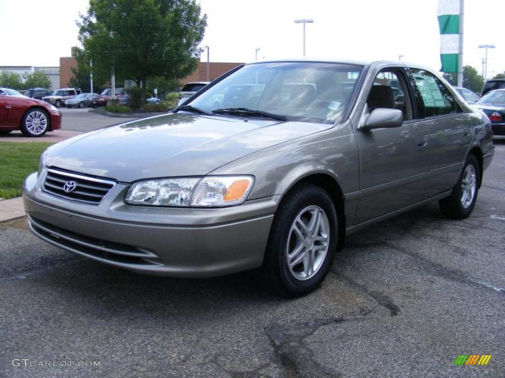 2000 Camry LE - Antique Sage Pearl / Gray photo #1