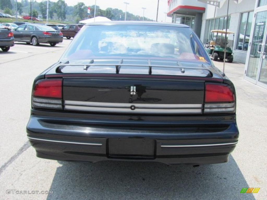 1992 Cutlass Supreme S Sedan - Black / Dark Red photo #6