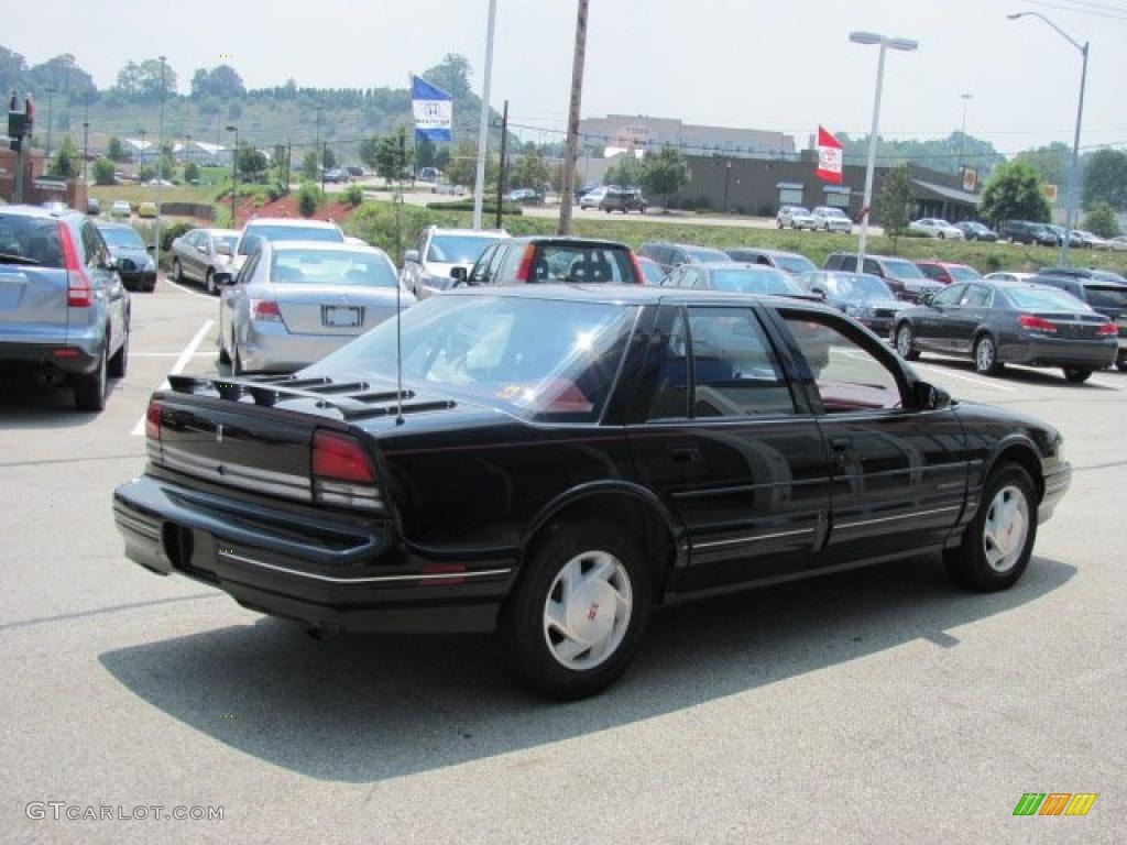 1992 Cutlass Supreme S Sedan - Black / Dark Red photo #7