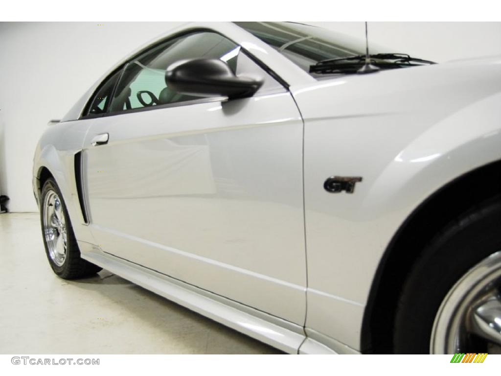 2003 Mustang GT Coupe - Silver Metallic / Medium Graphite photo #4