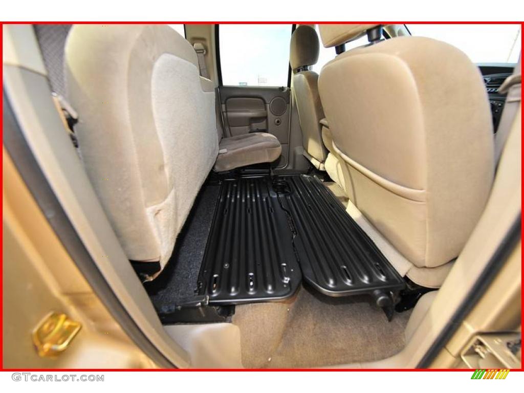 2005 Ram 3500 SLT Quad Cab 4x4 - Light Almond Pearl Metallic / Taupe photo #22