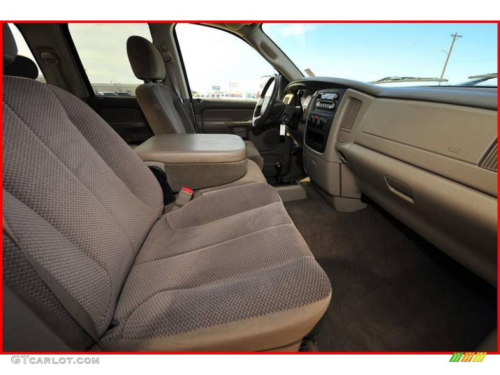 2005 Ram 3500 SLT Quad Cab 4x4 - Light Almond Pearl Metallic / Taupe photo #23
