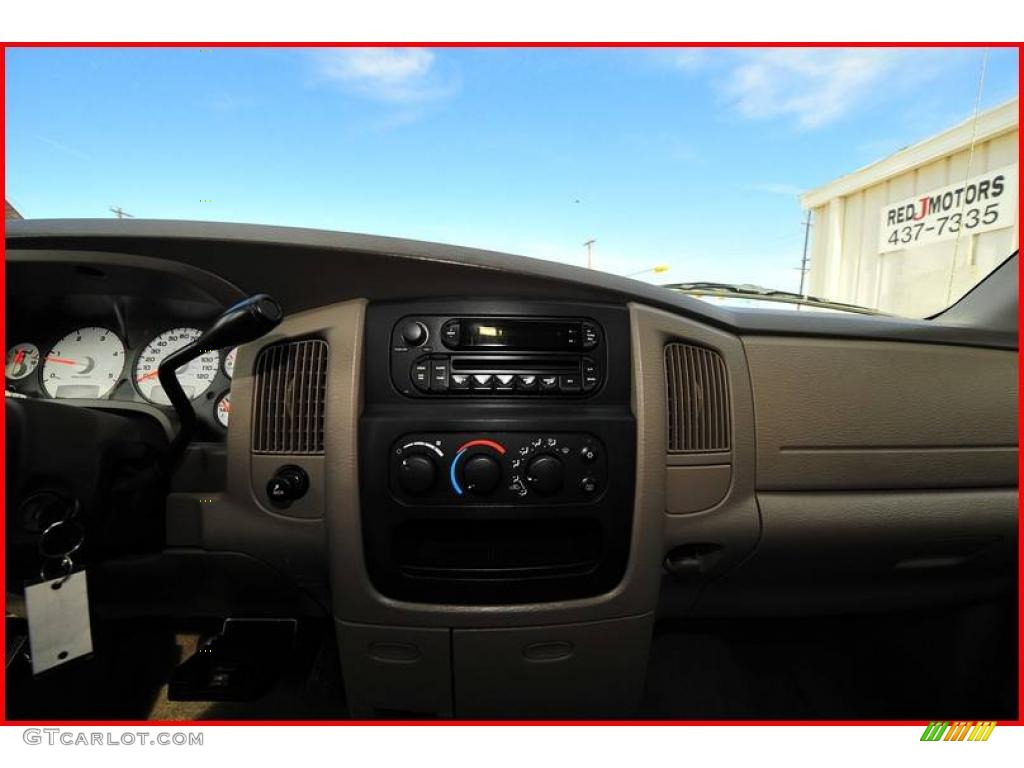 2005 Ram 3500 SLT Quad Cab 4x4 - Light Almond Pearl Metallic / Taupe photo #28