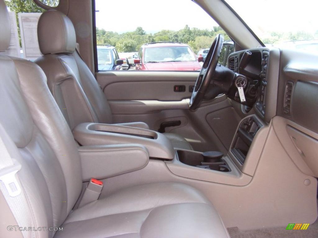 2004 Tahoe Z71 4x4 - Summit White / Gray/Dark Charcoal photo #28