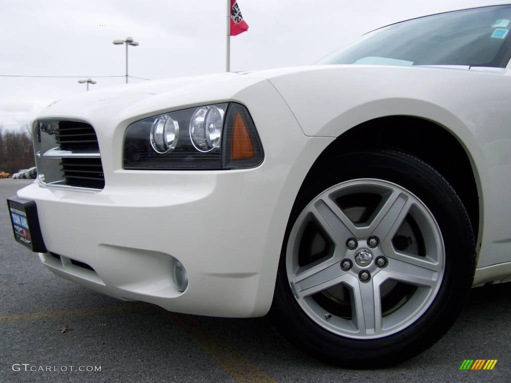 2008 Charger SXT - Stone White / Dark Slate Gray photo #2