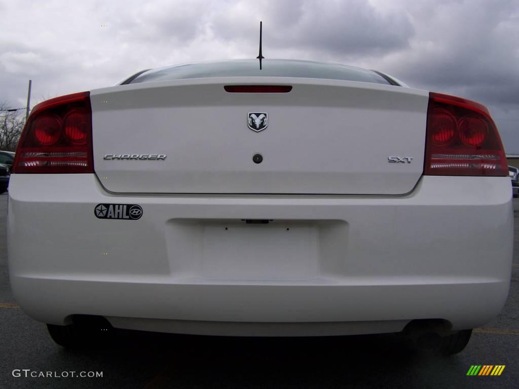 2008 Charger SXT - Stone White / Dark Slate Gray photo #5