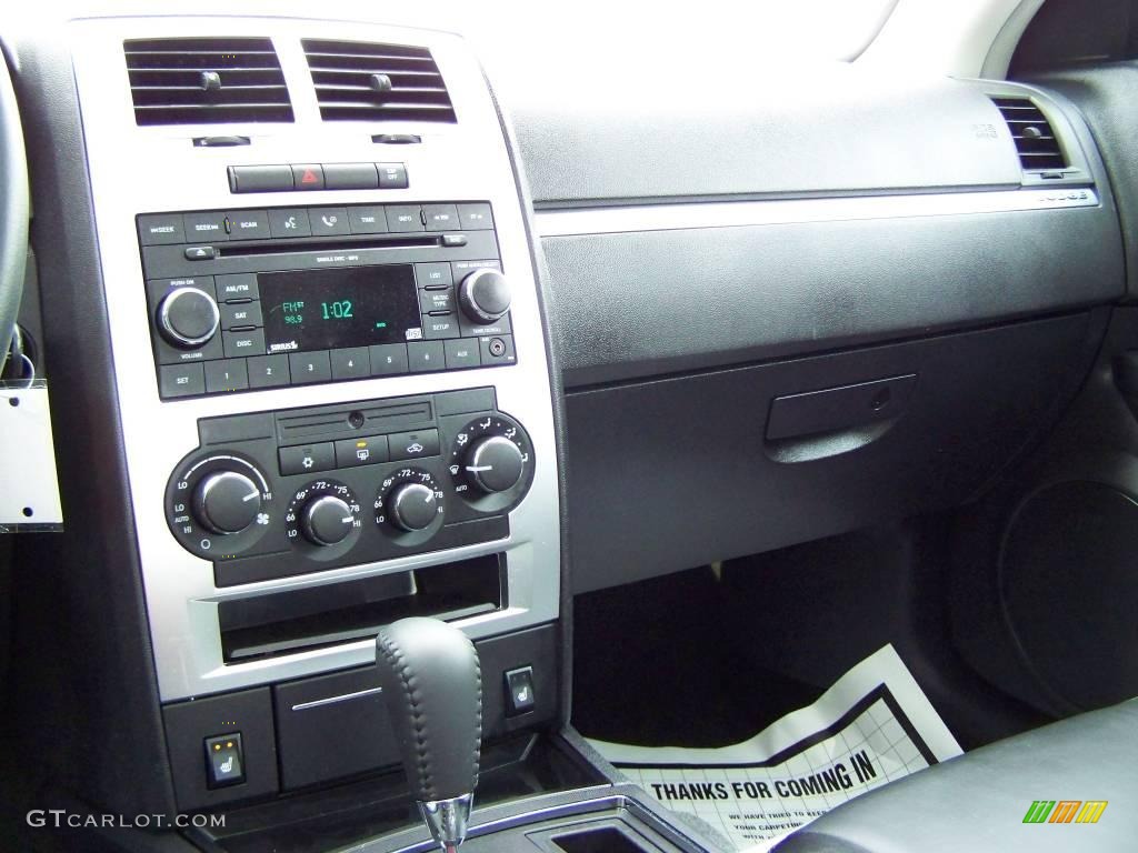 2008 Charger SXT - Stone White / Dark Slate Gray photo #18