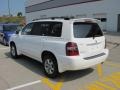 Super White - Highlander V6 4WD Photo No. 5