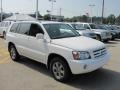 Super White - Highlander V6 4WD Photo No. 9