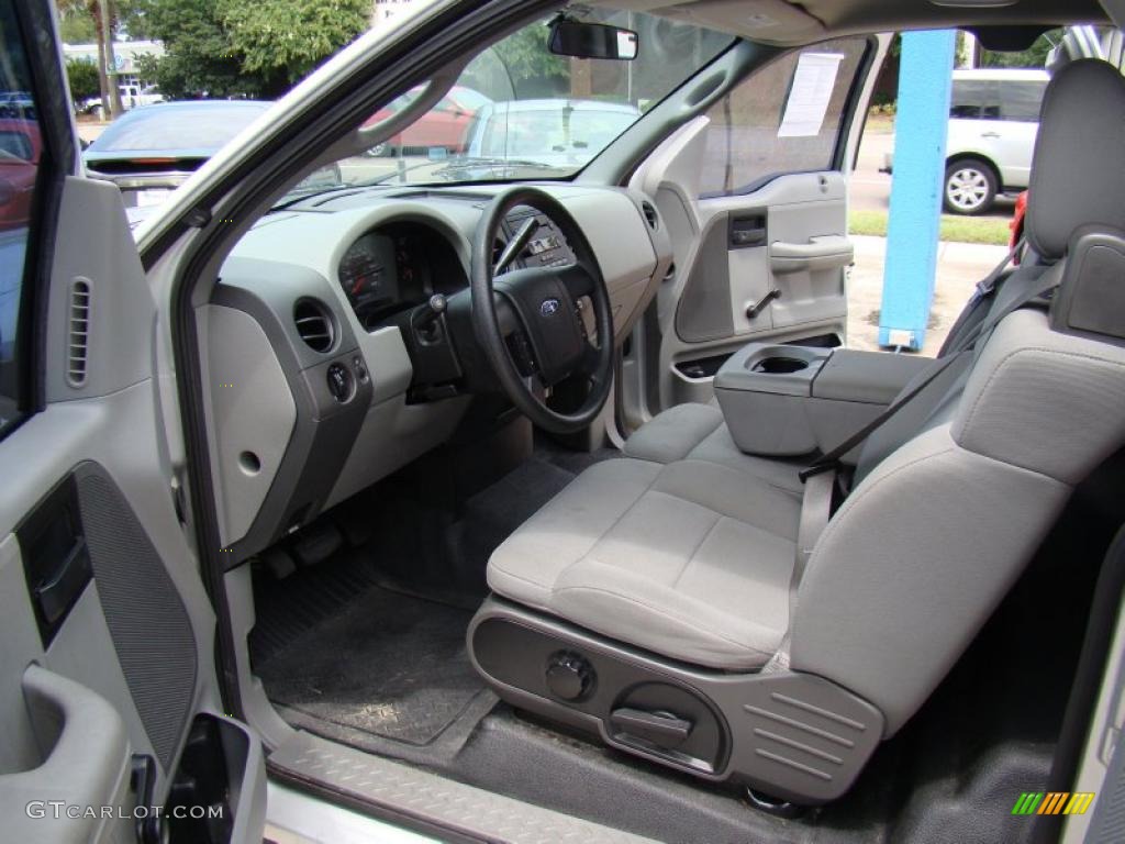 2005 F150 XL Regular Cab - Silver Metallic / Medium Flint/Dark Flint Grey photo #9