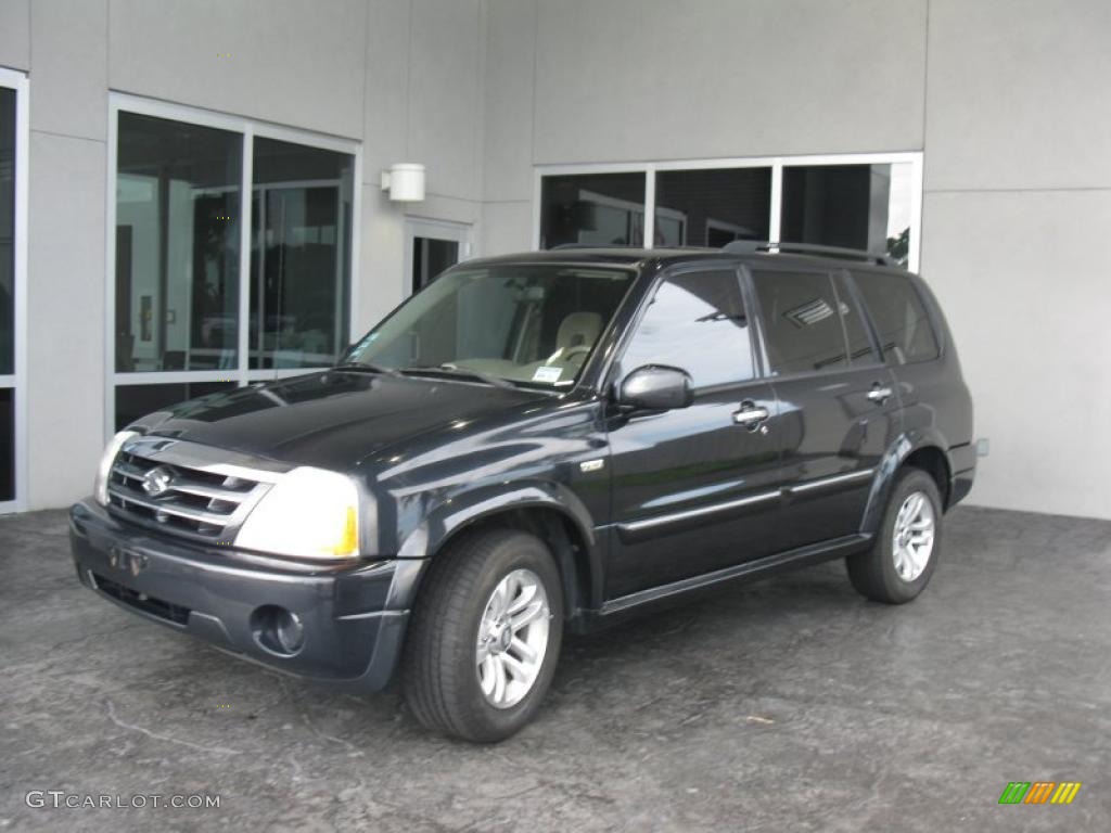 2004 XL7 LX - Black Onyx / Gray photo #1