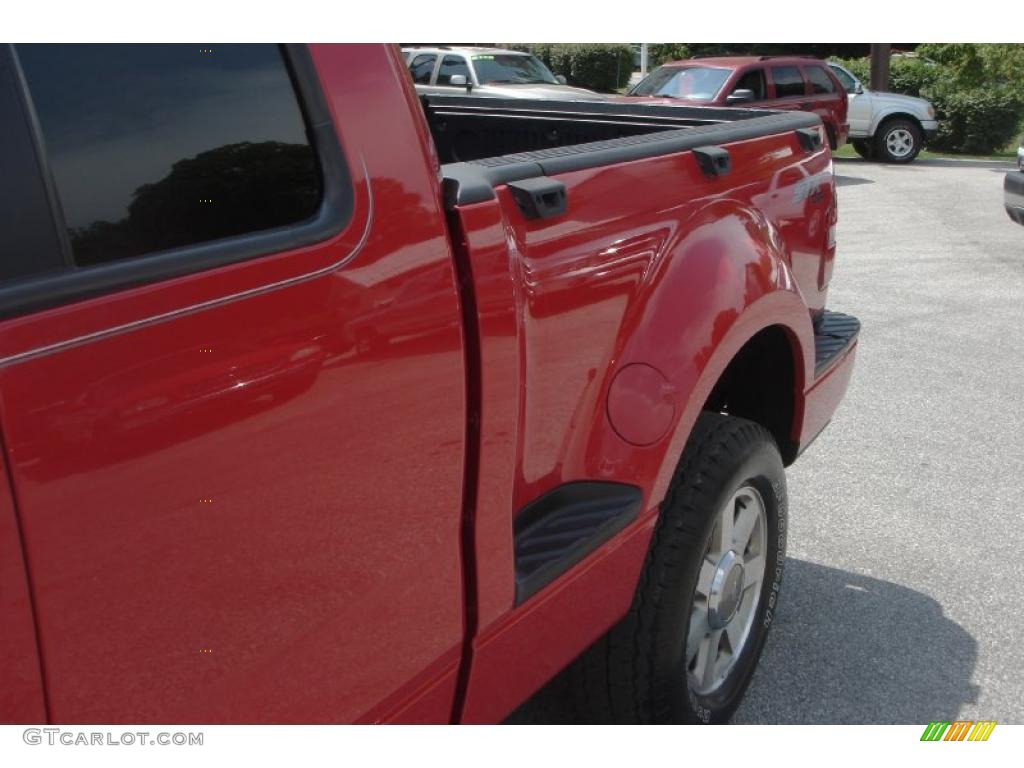 2005 F150 STX SuperCab 4x4 - Bright Red / Medium Flint Grey photo #11