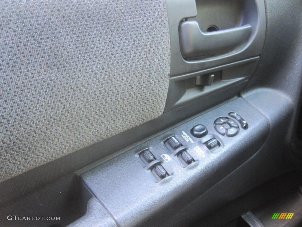 2004 Dakota SLT Quad Cab 4x4 - Patriot Blue Pearl / Dark Slate Gray photo #11