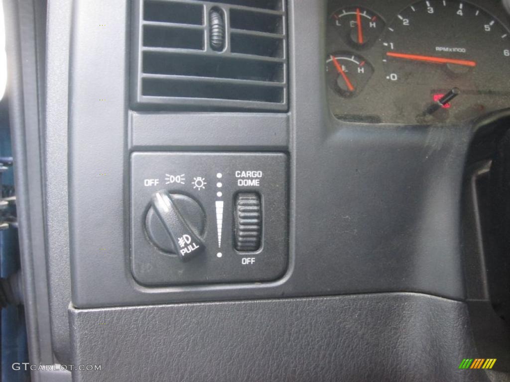 2004 Dakota SLT Quad Cab 4x4 - Patriot Blue Pearl / Dark Slate Gray photo #12