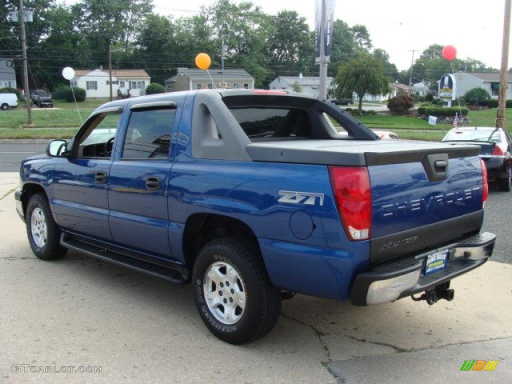 2003 Avalanche 1500 Z71 4x4 - Arrival Blue / Medium Neutral photo #7