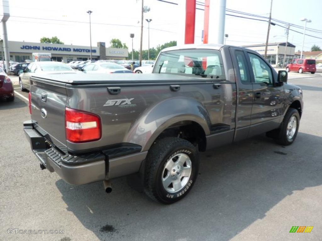 2006 F150 STX Regular Cab 4x4 - Dark Shadow Grey Metallic / Medium Flint photo #5