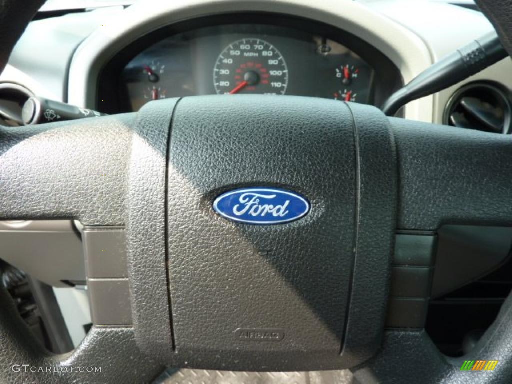2006 F150 STX Regular Cab 4x4 - Dark Shadow Grey Metallic / Medium Flint photo #20