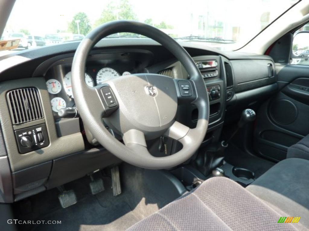 2004 Ram 1500 SLT Regular Cab 4x4 - Flame Red / Dark Slate Gray photo #7