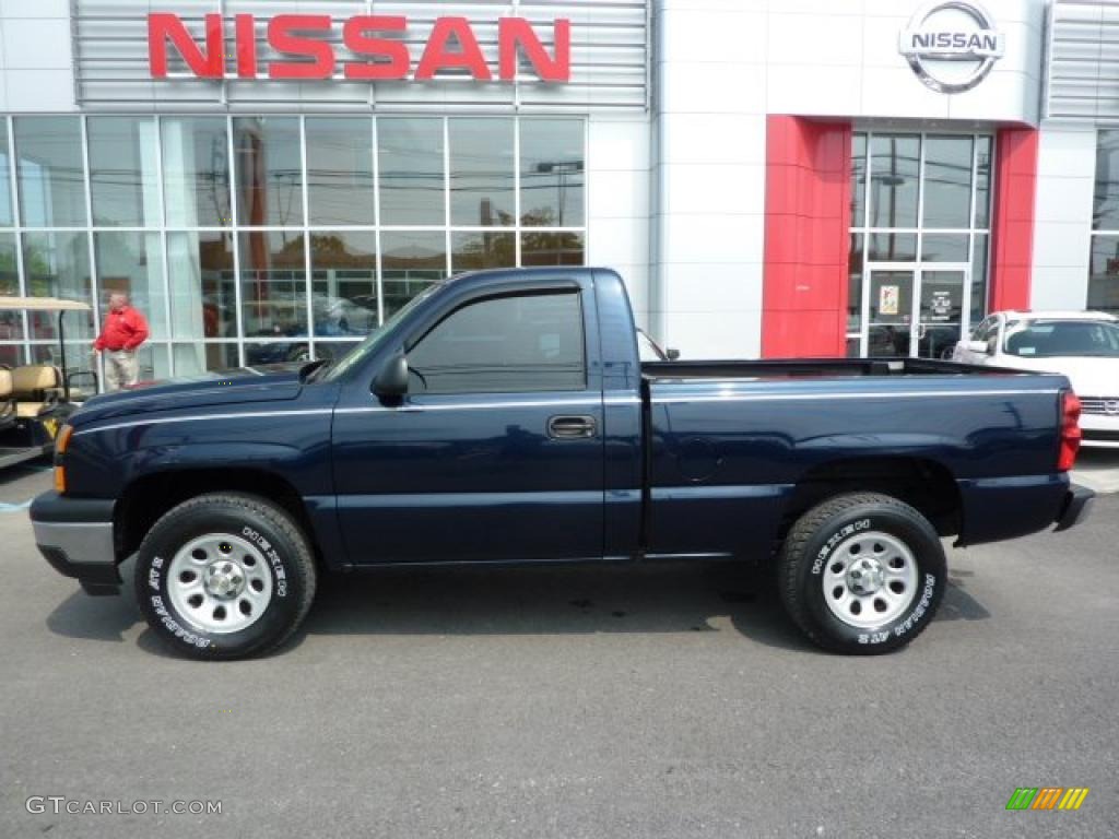 2006 Silverado 1500 Work Truck Regular Cab 4x4 - Dark Blue Metallic / Dark Charcoal photo #2