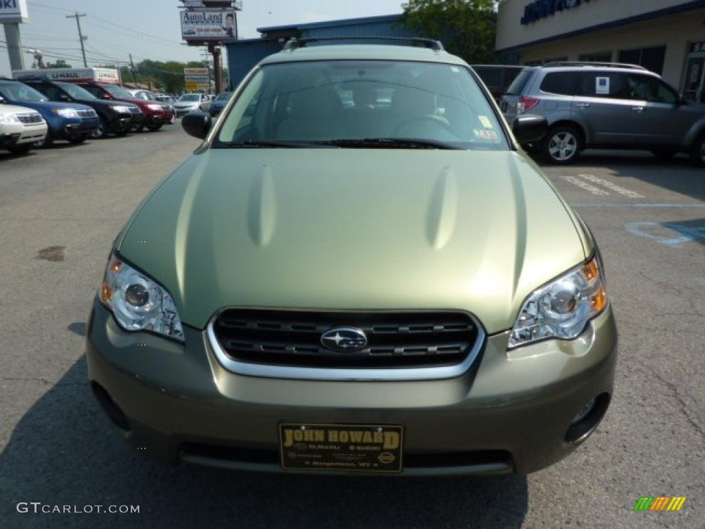 2007 Outback 2.5i Wagon - Willow Green Opal / Warm Ivory Tweed photo #2