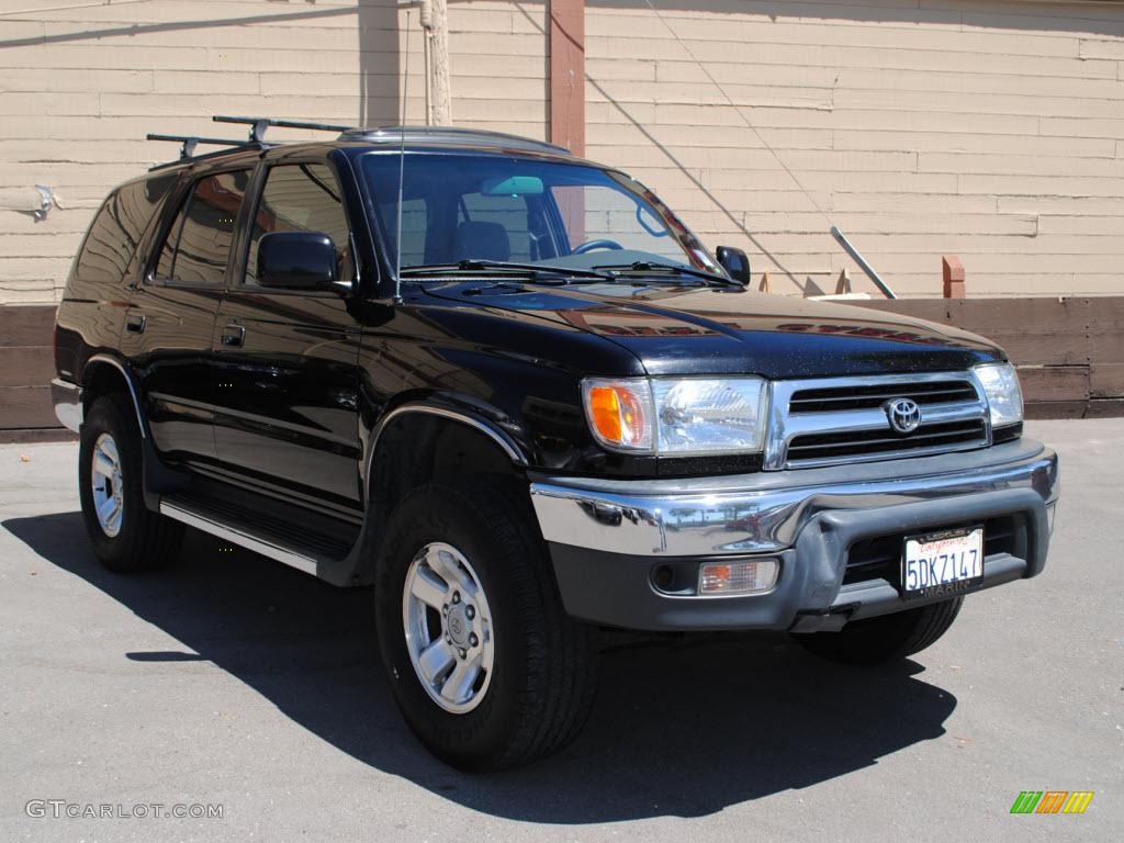 1999 4Runner SR5 4x4 - Black / Oak photo #1