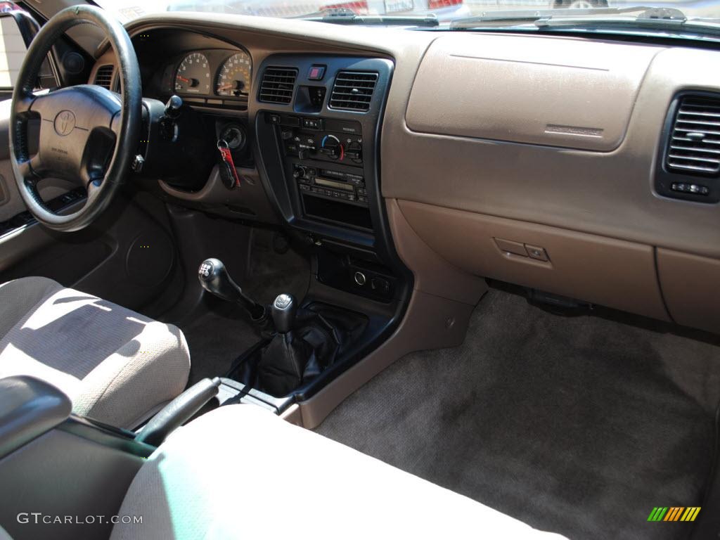 1999 4Runner SR5 4x4 - Black / Oak photo #12