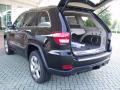 Brilliant Black Crystal Pearl - Grand Cherokee Overland Photo No. 10