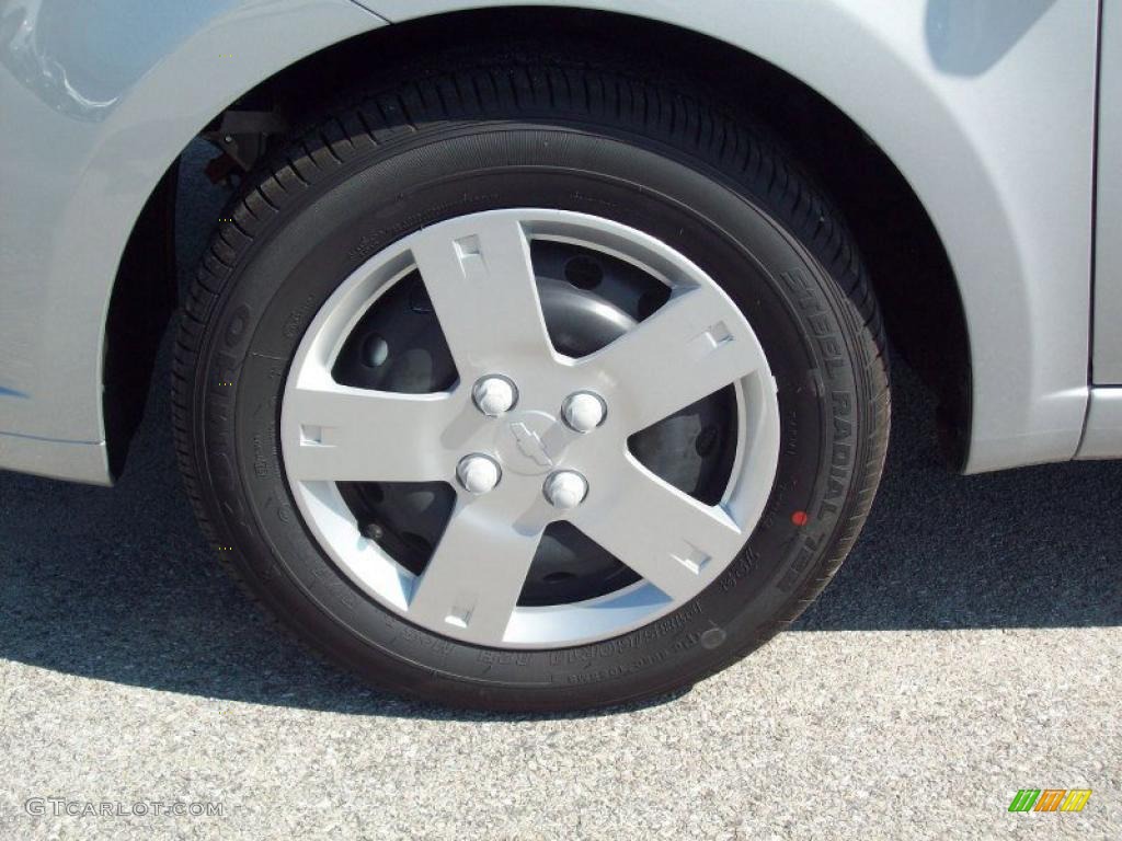 2010 Aveo Aveo5 LT - Cosmic Silver / Charcoal photo #4