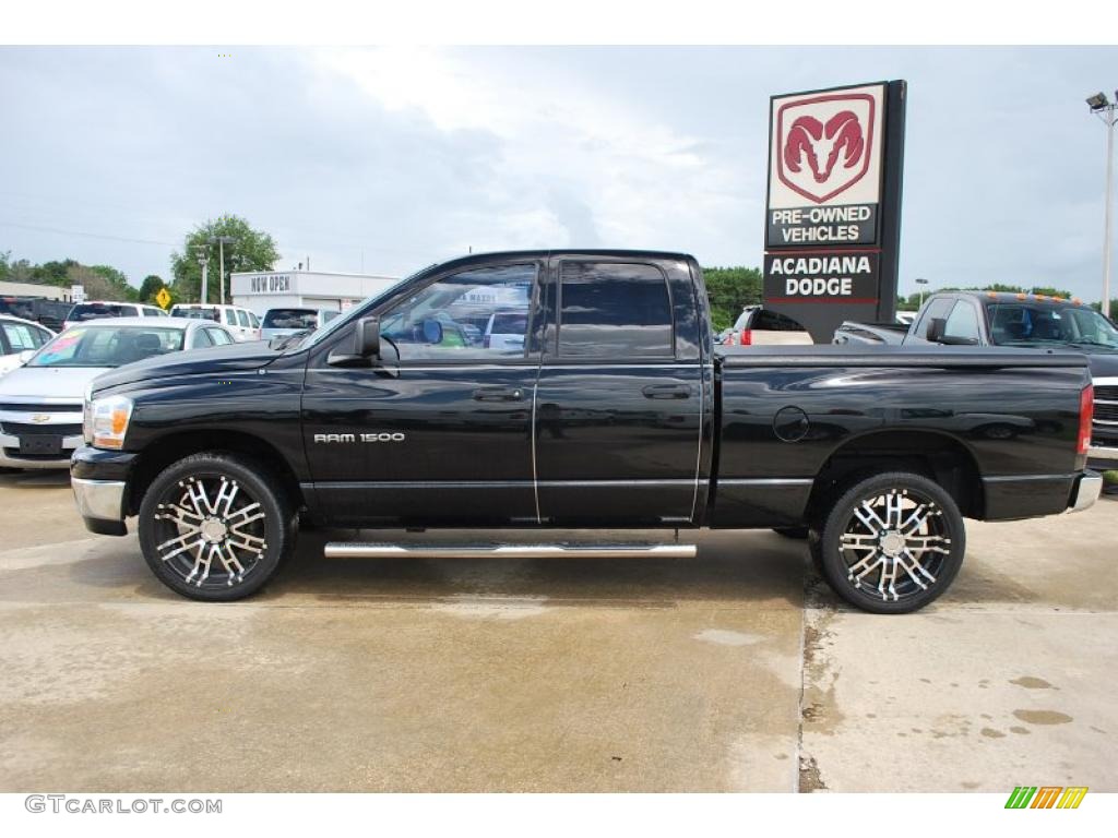 2006 Ram 1500 SLT Quad Cab - Brilliant Black Crystal Pearl / Medium Slate Gray photo #2