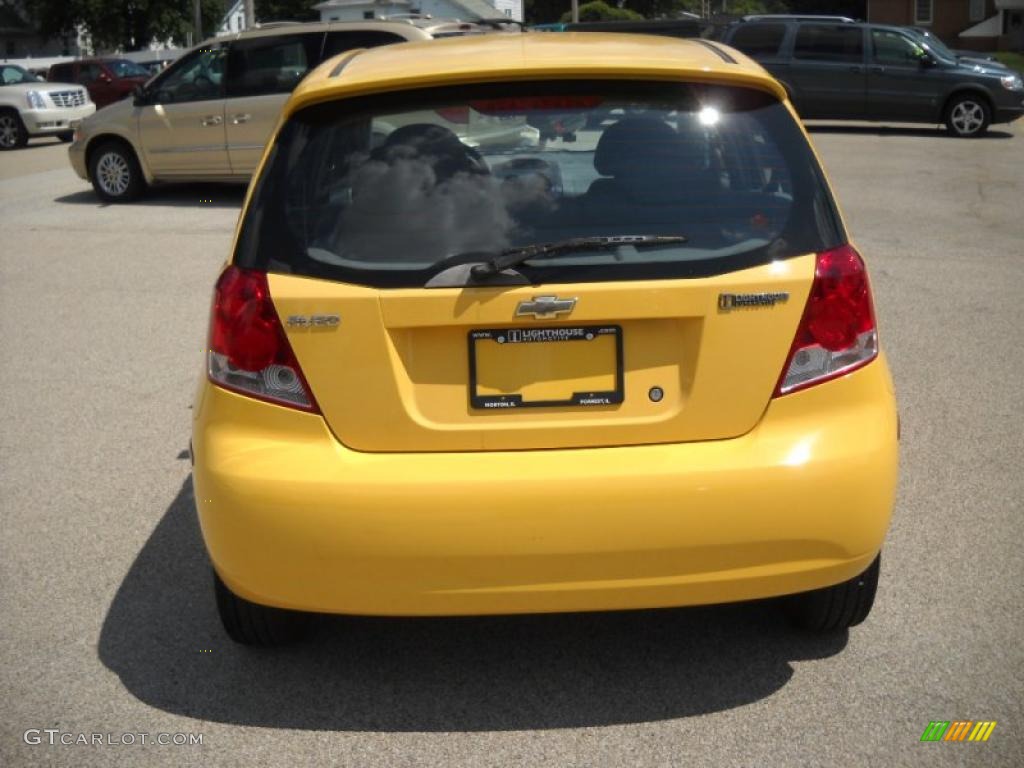 2004 Aveo LS Hatchback - Summer Yellow / Gray photo #8