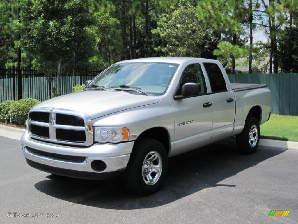 2004 Ram 1500 SLT Quad Cab 4x4 - Bright Silver Metallic / Taupe photo #1