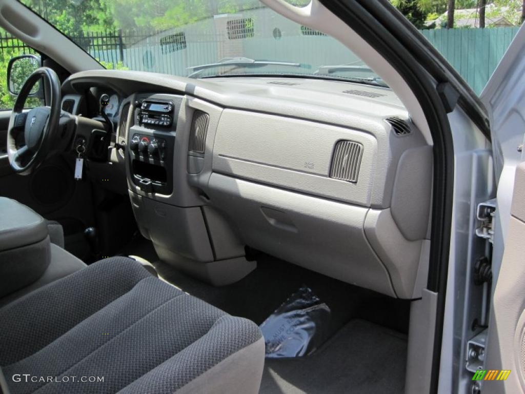 2004 Ram 1500 SLT Quad Cab 4x4 - Bright Silver Metallic / Taupe photo #20