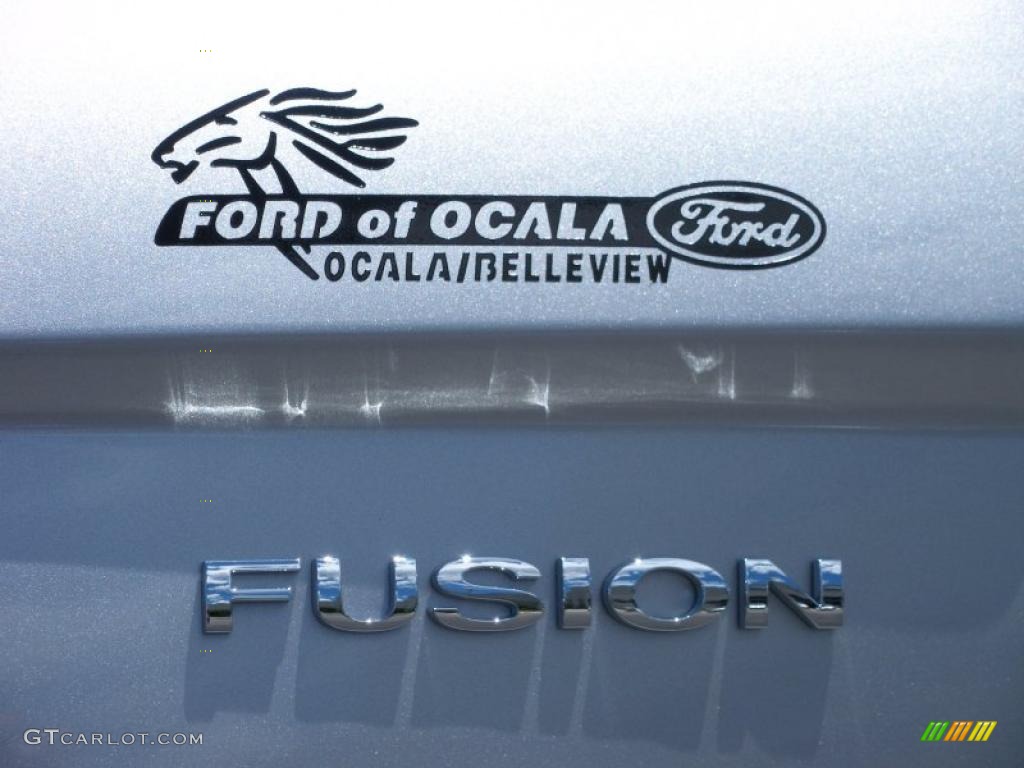 2010 Fusion SE - Brilliant Silver Metallic / Medium Light Stone photo #4