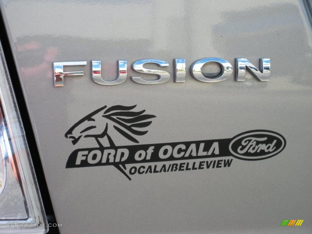 2009 Fusion SE V6 - Vapor Silver Metallic / Charcoal Black photo #9