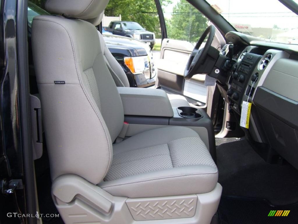 2010 F150 XLT SuperCab 4x4 - Tuxedo Black / Medium Stone photo #13