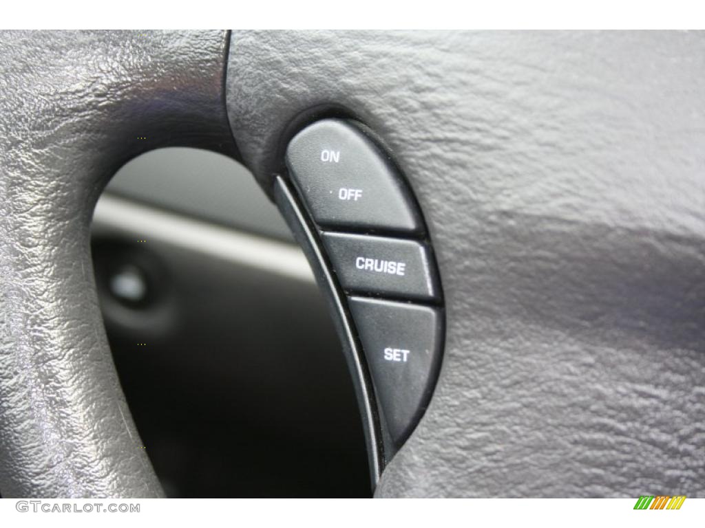 2004 Stratus SE Sedan - Inferno Red Pearlcoat / Dark Slate Gray photo #16