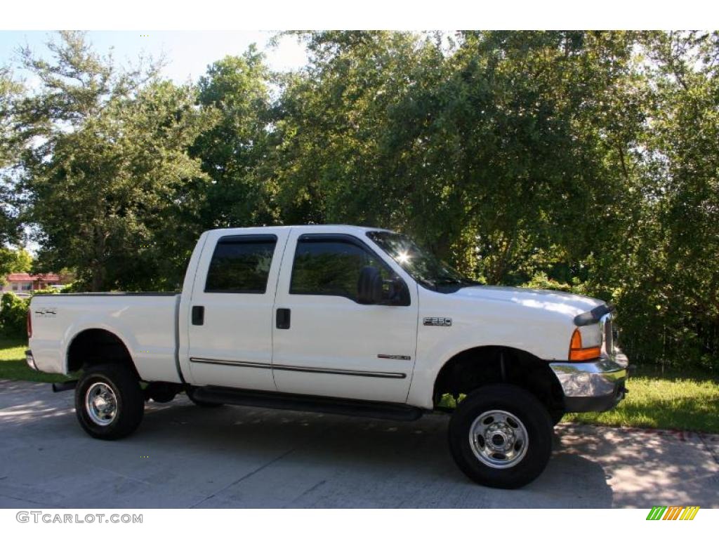 2000 F250 Super Duty Lariat Crew Cab 4x4 - Oxford White / Medium Parchment photo #13