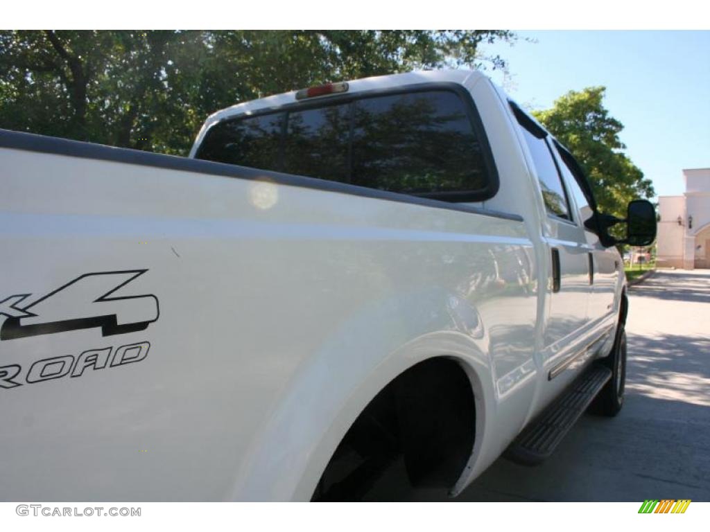 2000 F250 Super Duty Lariat Crew Cab 4x4 - Oxford White / Medium Parchment photo #22