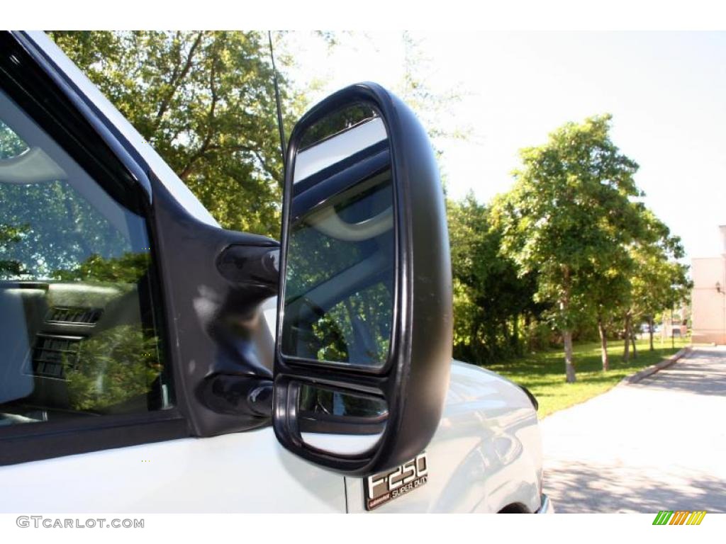 2000 F250 Super Duty Lariat Crew Cab 4x4 - Oxford White / Medium Parchment photo #28