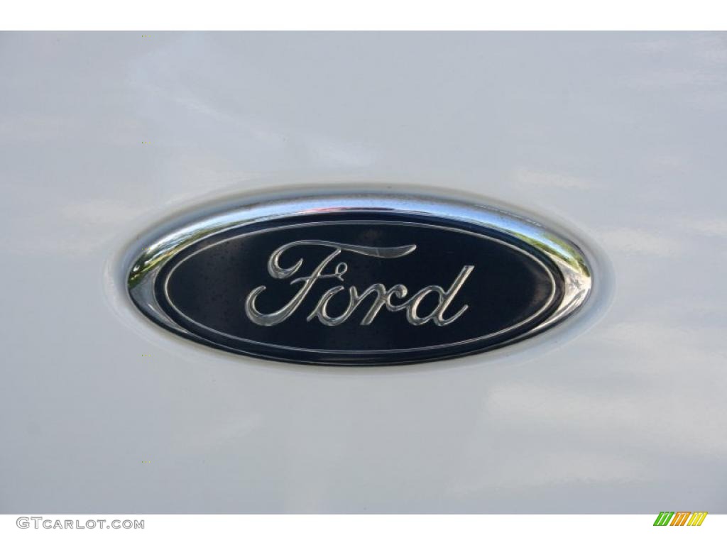 2000 F250 Super Duty Lariat Crew Cab 4x4 - Oxford White / Medium Parchment photo #36