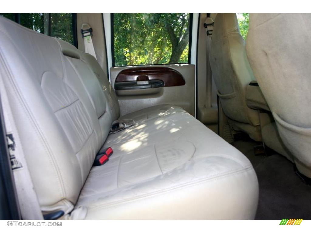 2000 F250 Super Duty Lariat Crew Cab 4x4 - Oxford White / Medium Parchment photo #54