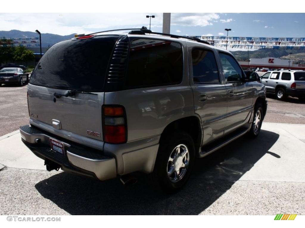 2004 Yukon Denali AWD - Silver Birch Metallic / Stone Gray photo #4